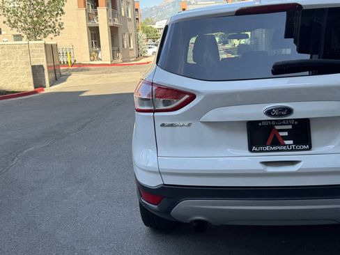 Used 2016 Ford Escape SE AWD/4WD image 5