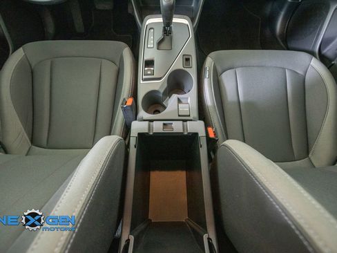 Used 2025 Subaru Crosstrek 2.0i Premium w/ Convenience Package #2 AWD/4WD image 30