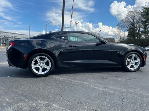 Used 2017 Chevrolet Camaro LT image 9