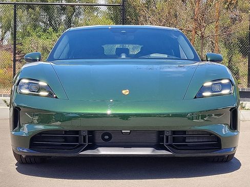 New 2025 Porsche Taycan GTS AWD/4WD image 9