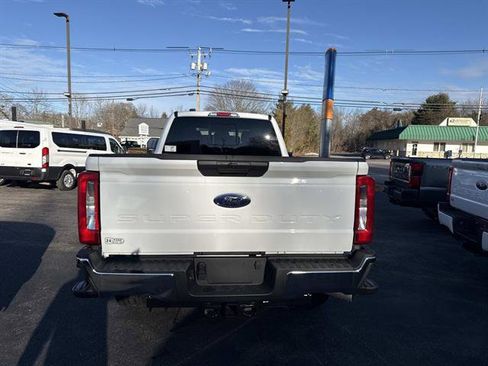 New 2026 Ford F250 XLT image 3