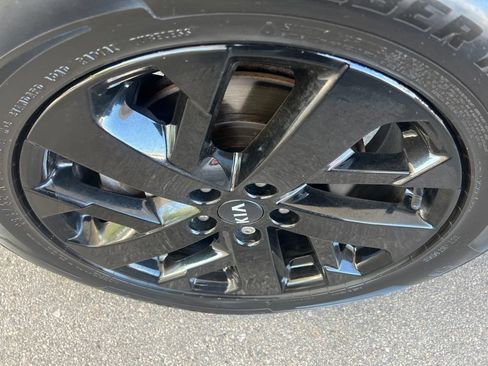 Used 2021 Kia Sorento S w/ Panoramic Sunroof Package AWD/4WD image 45