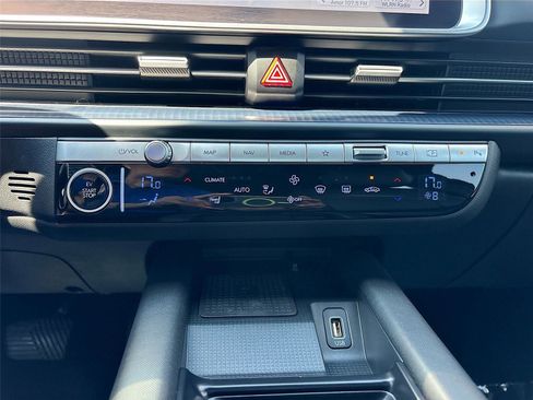 Used 2024 Hyundai Ioniq 6 SEL RWD image 16