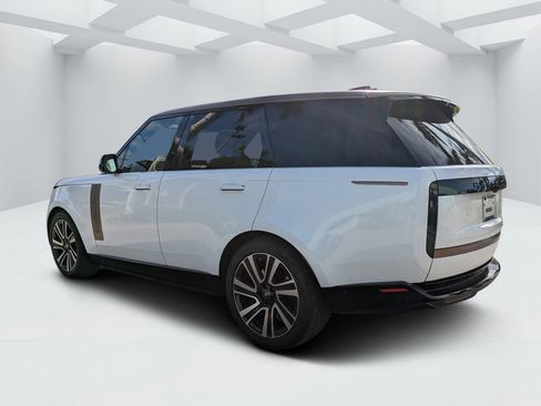 Used 2023 Land Rover Range Rover SE image 5