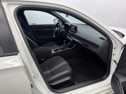 Used 2023 Honda Civic Sport image 14