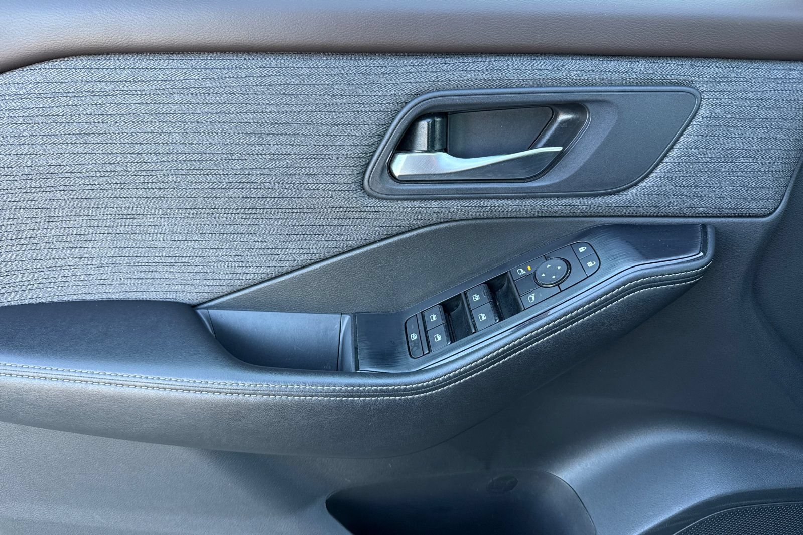 Certified 2023 Nissan Rogue SV AWD/4WD image 13