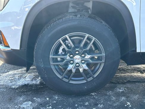 New 2026 GMC Acadia Elevation image 11