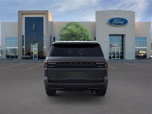 New 2025 Lincoln Navigator Reserve w/ Jet Appearance Package image 5