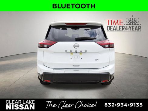 Used 2024 Nissan Rogue SV FWD image 6