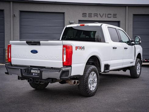 Used 2023 Ford F250 XLT w/ FX4 Off-Road Package AWD/4WD image 7