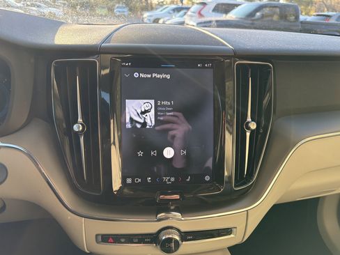 Certified 2023 Volvo XC60 B5 Core w/ Climate Package image 23