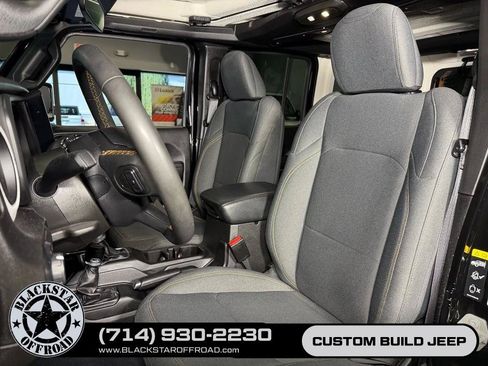 Used 2024 Jeep Wrangler Unlimited AWD/4WD image 13