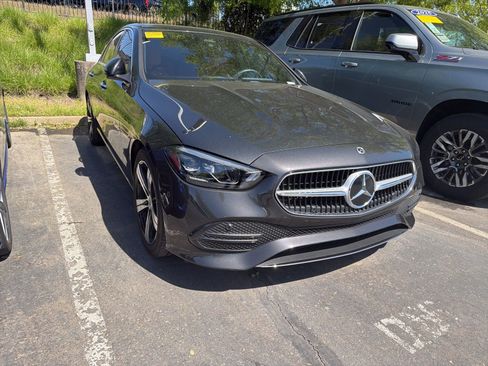 Used 2023 Mercedes-Benz C 300 Sedan image 3