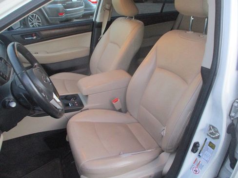 Used 2015 Subaru Outback 2.5i Limited image 4
