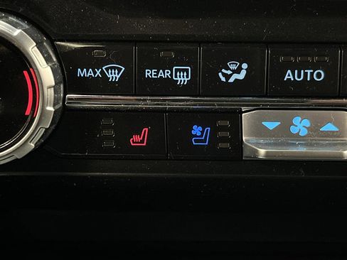 Used 2023 Ford F150 Lariat image 8