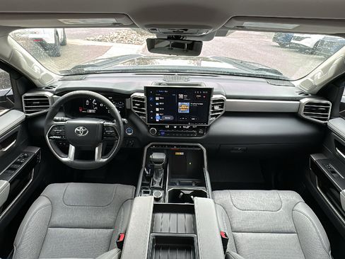 Used 2023 Toyota Tundra Limited image 27