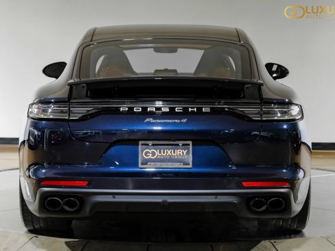 Used 2023 Porsche Panamera 4 Platinum Edition AWD/4WD image 11