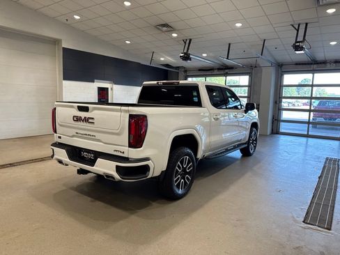 Used 2023 GMC Sierra 1500 AT4 w/ AT4 Premium Package AWD/4WD image 7