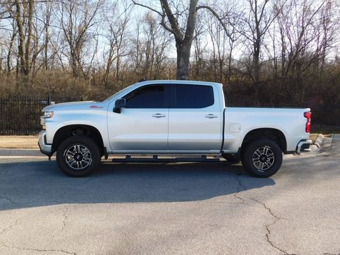 Used 2020 Chevrolet Silverado 1500 RST w/ Texas Edition image 2