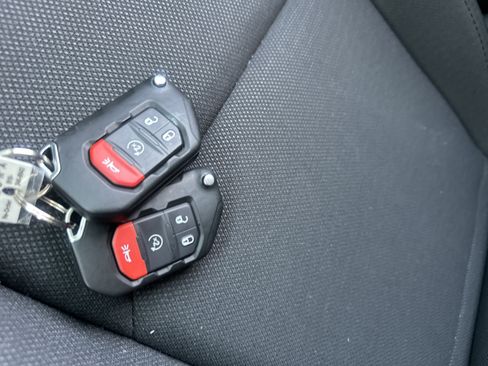 Used 2023 Jeep Wrangler Unlimited Sport AWD/4WD image 20
