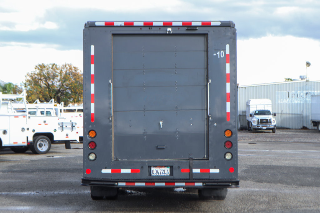 Used 2019 Ford E-450 and Econoline 450 Super Duty RWD image 7