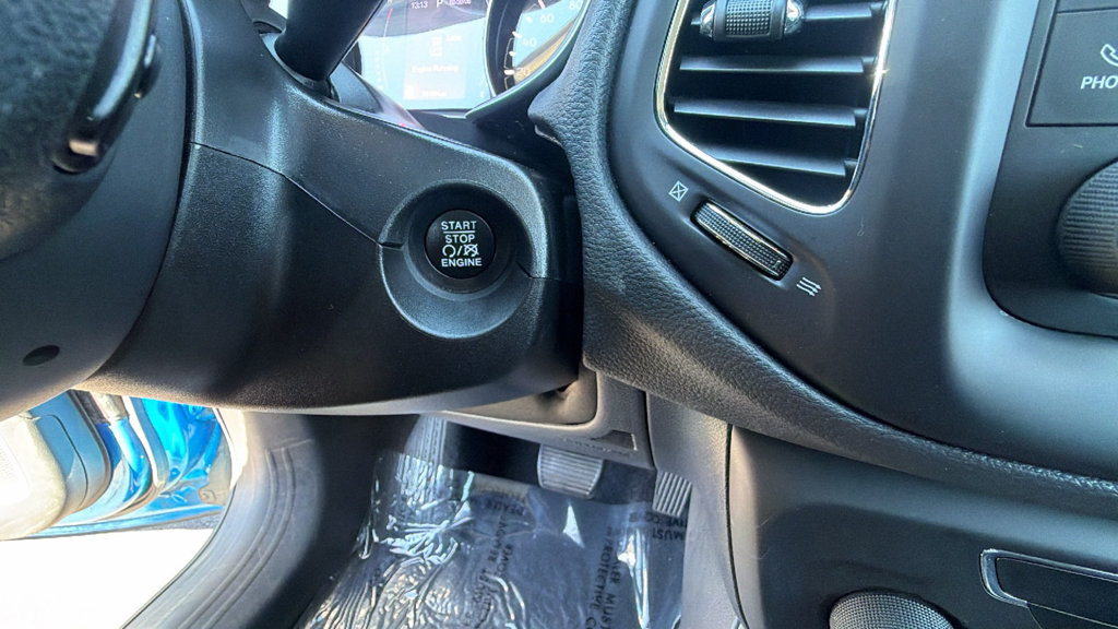 Used 2018 Jeep Compass Sport AWD/4WD image 17