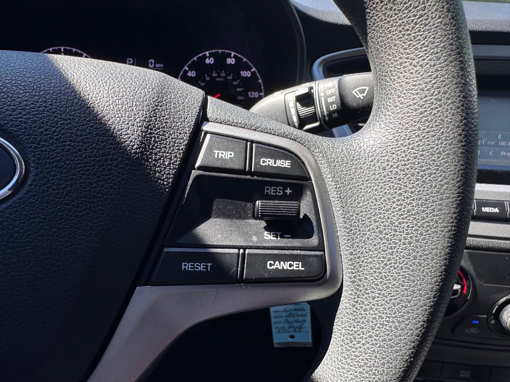 Used 2022 Hyundai Accent SE FWD image 30