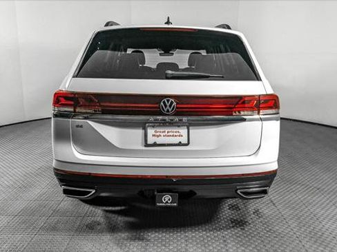 Used 2024 Volkswagen Atlas SE FWD image 6