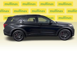 New 2026 Ford Explorer ST-Line w/ ST-Line Street Pack RWD video 2