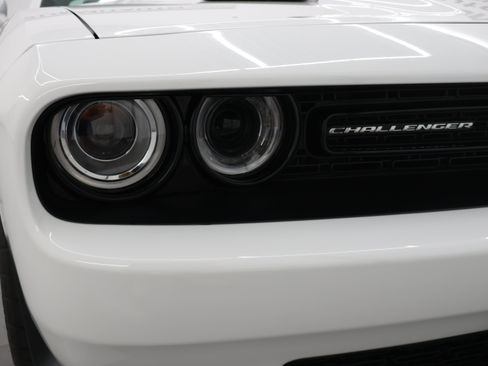 Used 2016 Dodge Challenger R/T Scat Pack RWD image 23