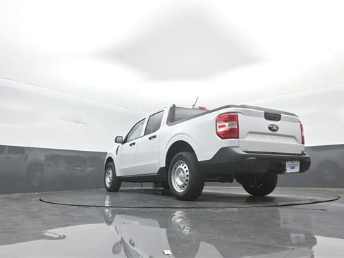 New 2025 Ford Maverick XL image 27