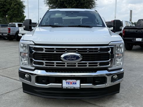 Used 2025 Ford F250 XLT AWD/4WD image 10