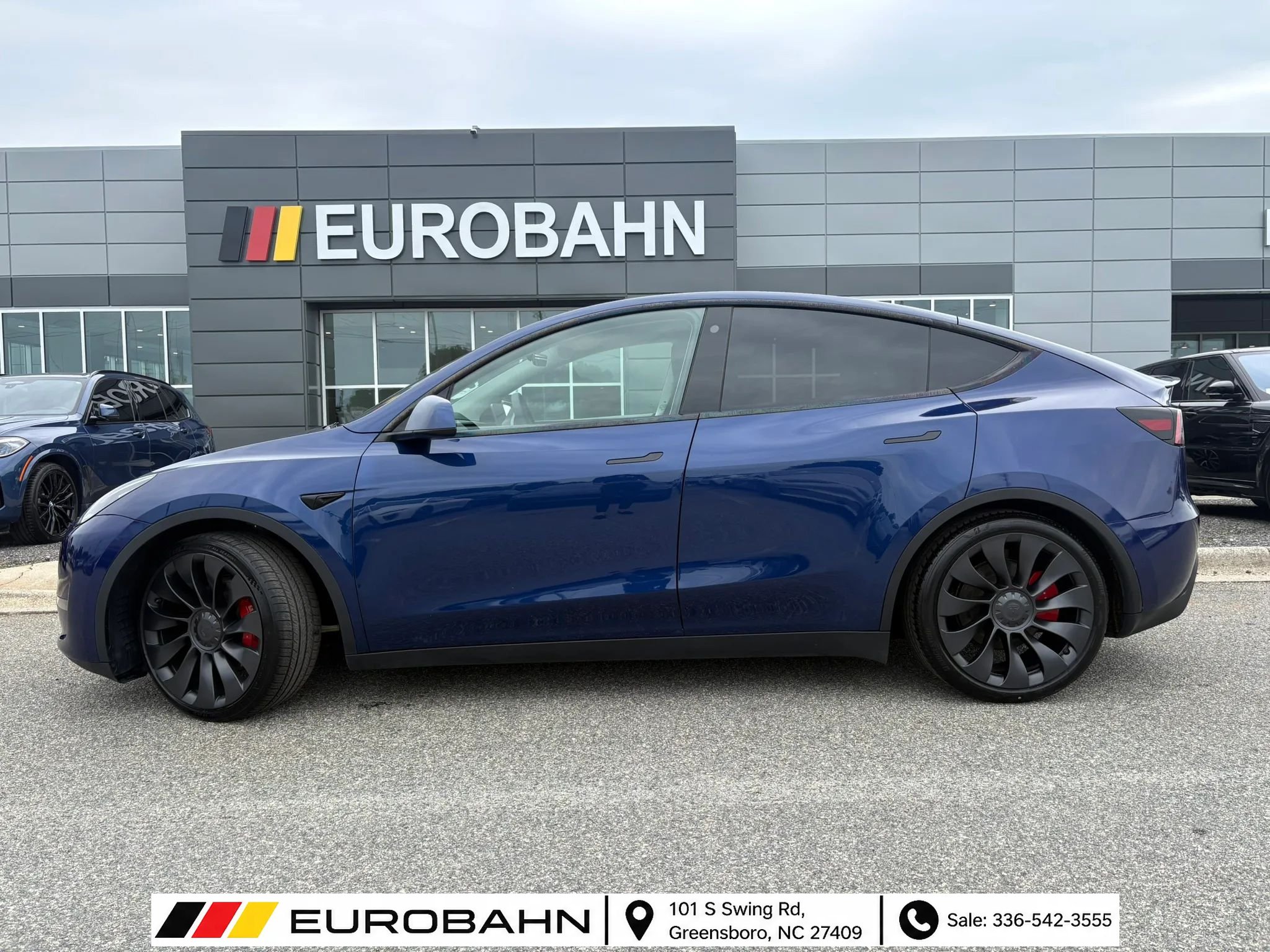Used 2023 Tesla Model Y Performance AWD/4WD image 2