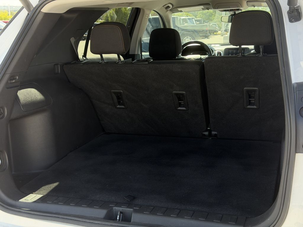 Used 2022 Chevrolet Equinox LT FWD image 26