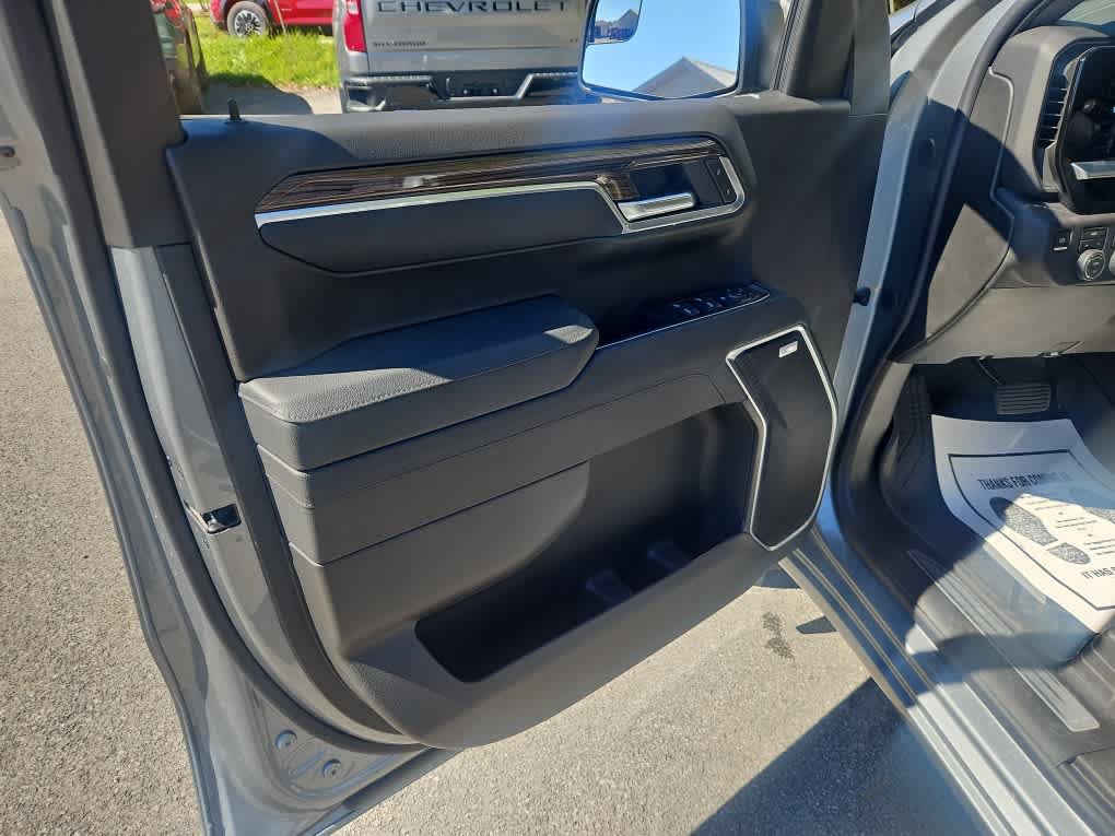 New 2026 Chevrolet Silverado 1500 RST w/ Convenience Package II AWD/4WD image 9