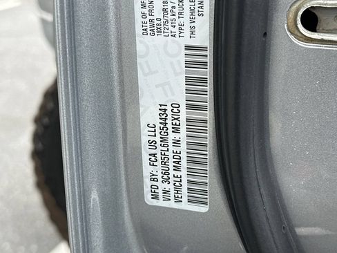 Used 2021 RAM 2500 Laramie AWD/4WD image 28