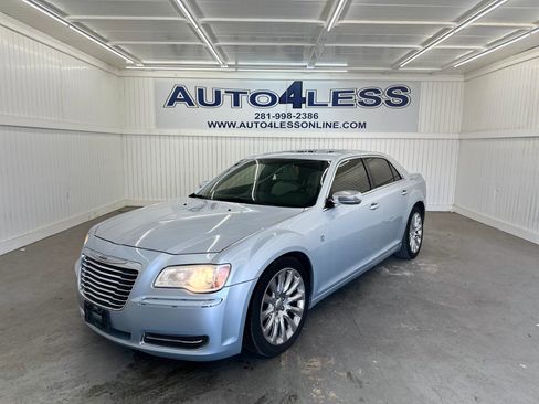 Used 2013 Chrysler 300 Motown image 1