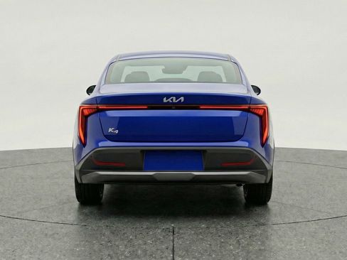 Used 2025 Kia K4 LXS image 7