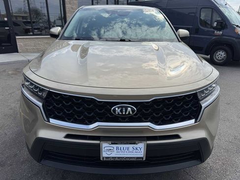Used 2021 Kia Sorento LX image 2