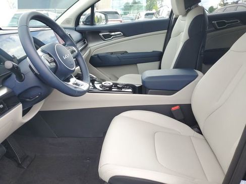 New 2025 Kia Sportage EX w/ EX Premium Package image 13