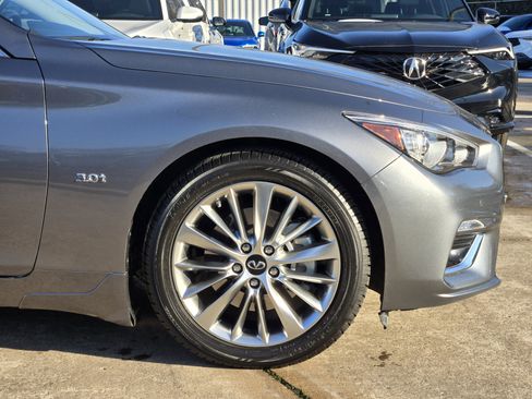 Used 2020 INFINITI Q50 Luxe w/ Essential Package (3.0T Luxe) image 10