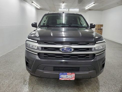 Used 2024 Ford Expedition Max XLT image 2