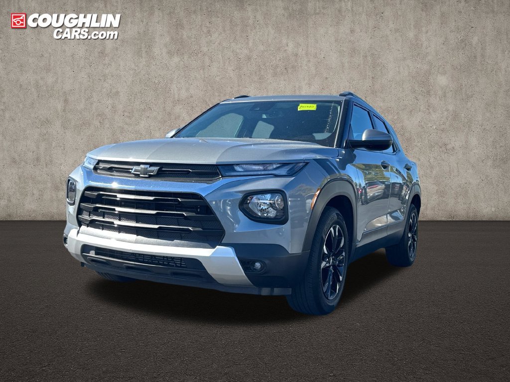 Used 2023 Chevrolet TrailBlazer LT w/ Convenience Package FWD image 3