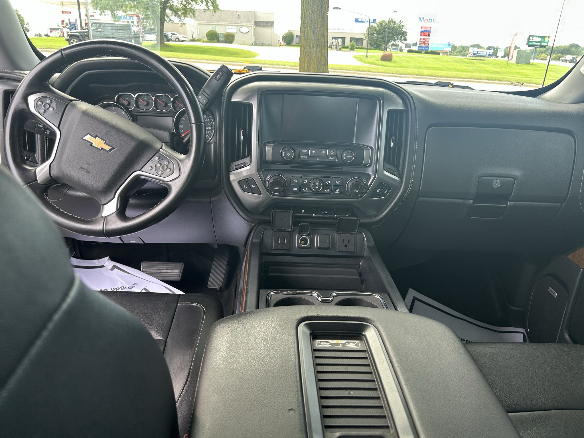 Used 2017 Chevrolet Silverado 1500 LTZ w/ Max Trailering Package AWD/4WD image 9