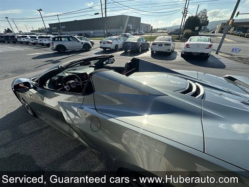 Used 2022 Chevrolet Corvette STINGRAY CONVERTIBLE w/ Z51 Performance Package image 21