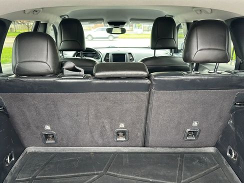 Used 2021 Jeep Cherokee Latitude Lux w/ Comfort/Convenience Group image 14