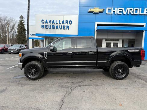 Used 2021 Ford F250 XLT w/ Tremor Off-Road Package image 8