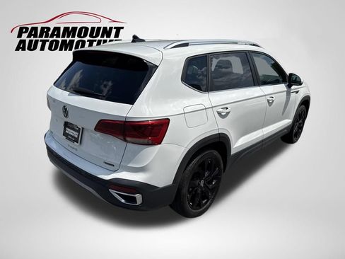 Certified 2023 Volkswagen Taos SE w/ Black Wheel Package AWD/4WD image 7