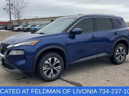 Used 2023 Nissan Rogue SV w/ SV Premium B Package image 4