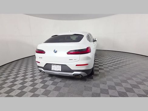 Used 2025 BMW X4 xDrive30i AWD/4WD image 42